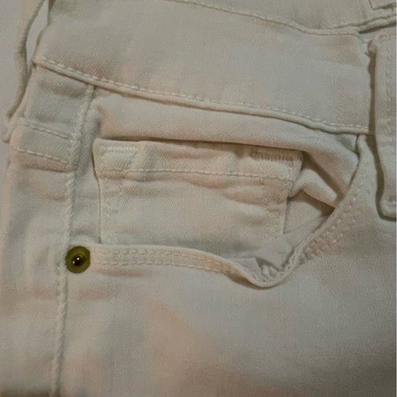 Frame Denim le skinny ripped in US size 26. - Picture 8 of 16